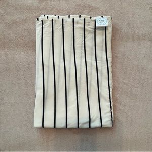 Lou Lou and Co swaddle blanket in Wyatt (white with blue navy stripe)